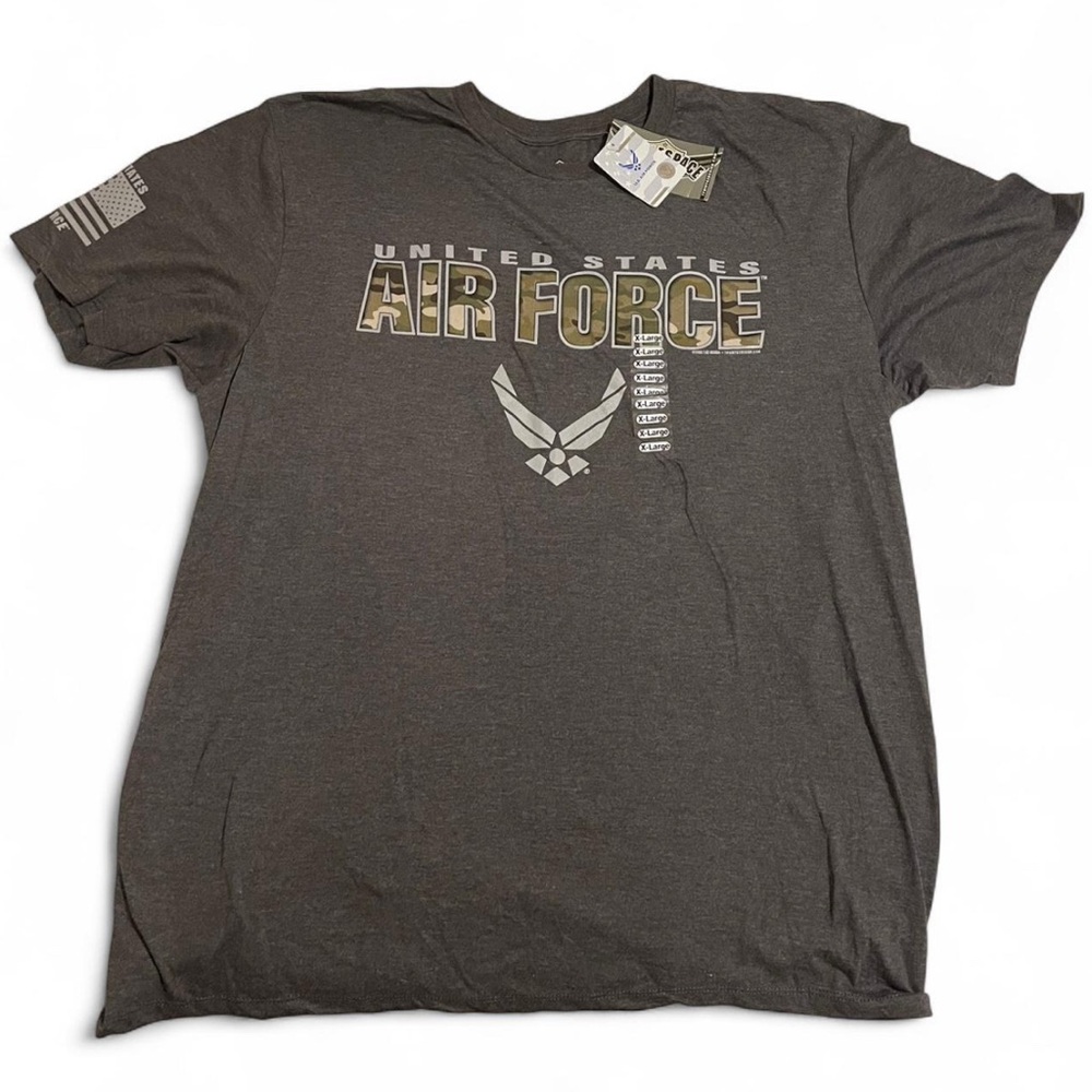 NWT Grey and Camo United States Air Force T-shirt